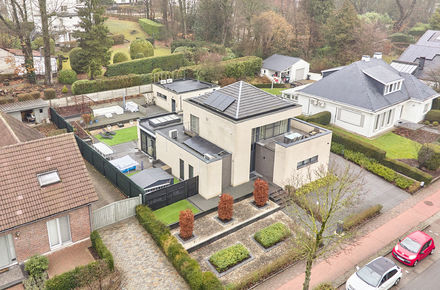 Appartementsgebouw te koop in Genk