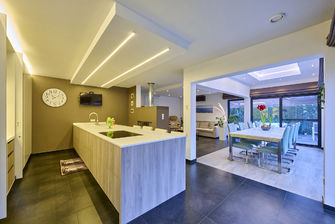 Appartementsgebouw te koop in Genk