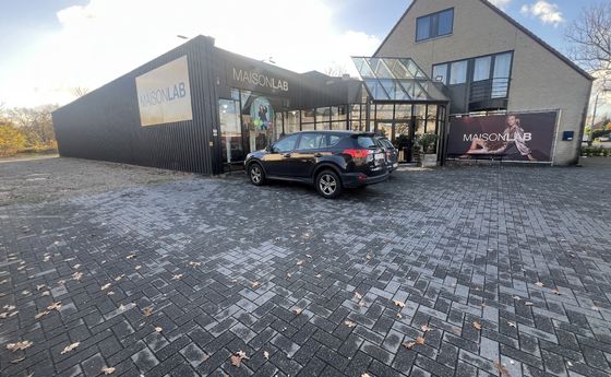 Baanwinkel te huur in Genk