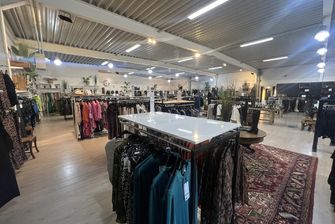 Baanwinkel te huur in Genk