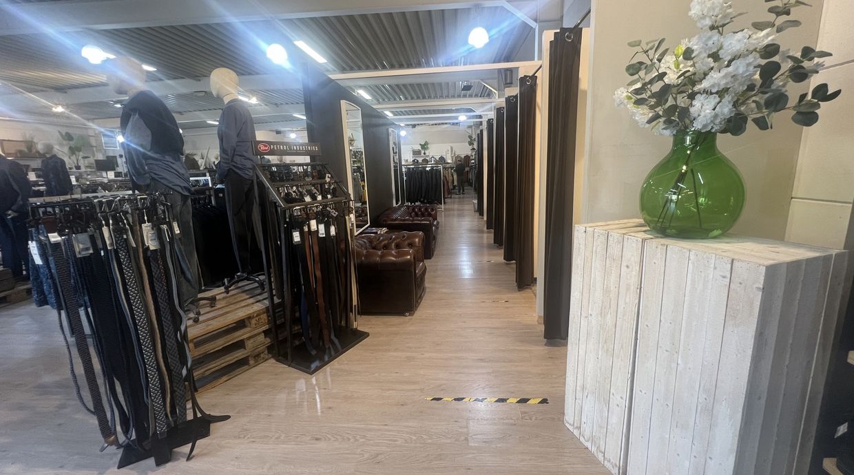 Baanwinkel te huur in Genk