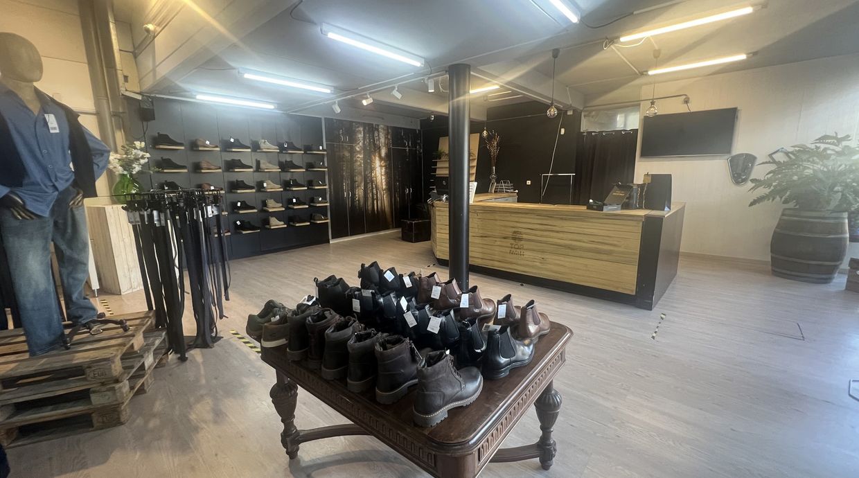 Baanwinkel te huur in Genk