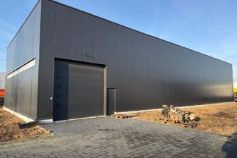 Bedrijfsgebouw te huur in Genk