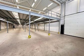 Bedrijfsgebouw te huur in Genk