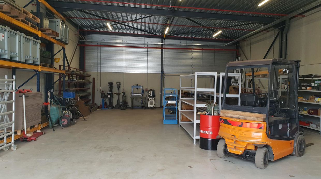 Bedrijfsgebouw te huur in Meerhout