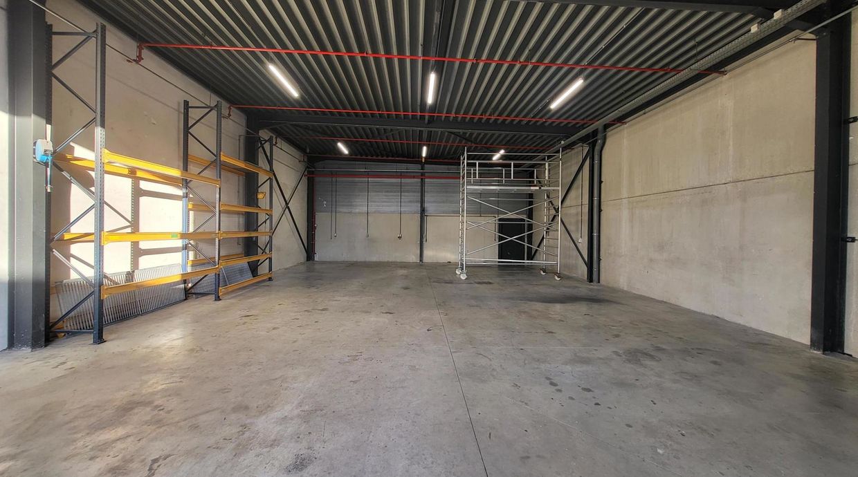 Bedrijfsgebouw te huur in Meerhout