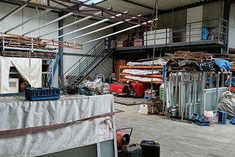 Bedrijfsgebouw te huur in Meeuwen-Gruitrode
