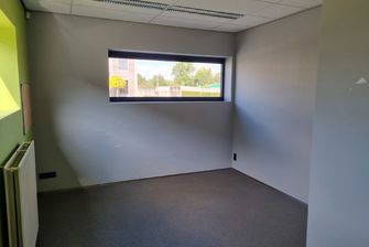 Bedrijfsgebouw te huur in Meeuwen-Gruitrode