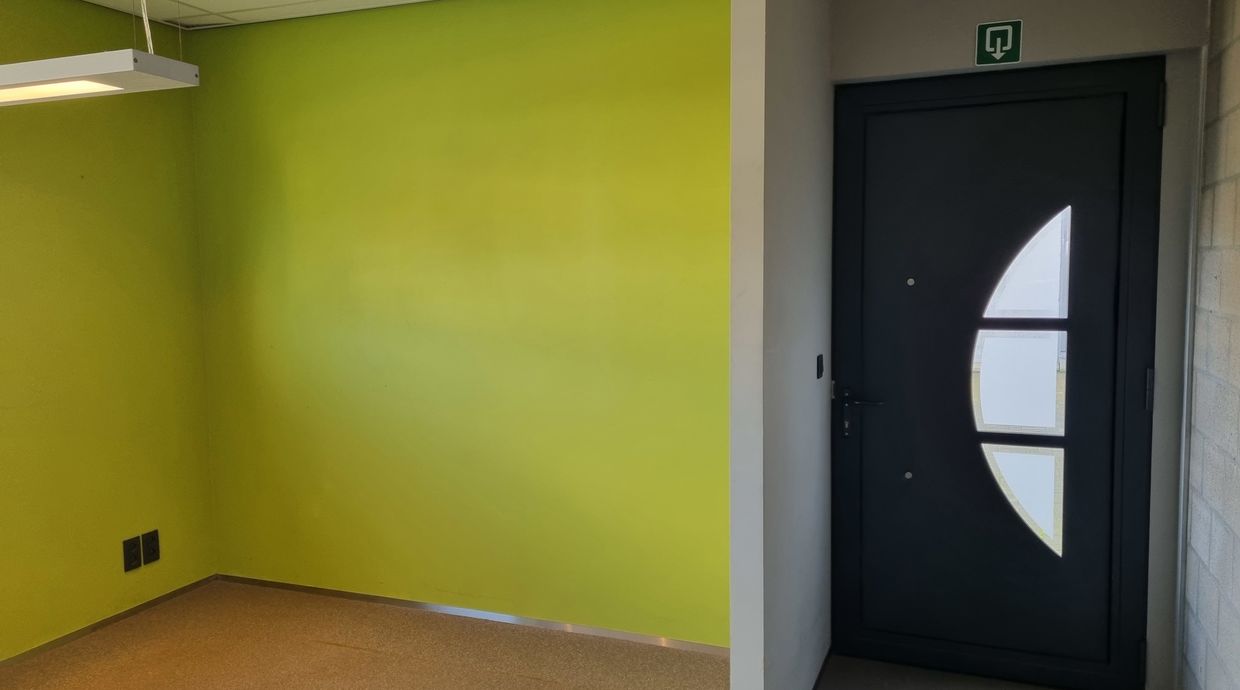 Bedrijfsgebouw te huur in Meeuwen-Gruitrode