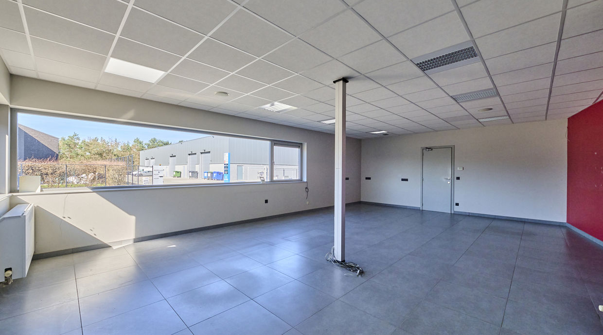 Bedrijfsgebouw te huur in Zonhoven