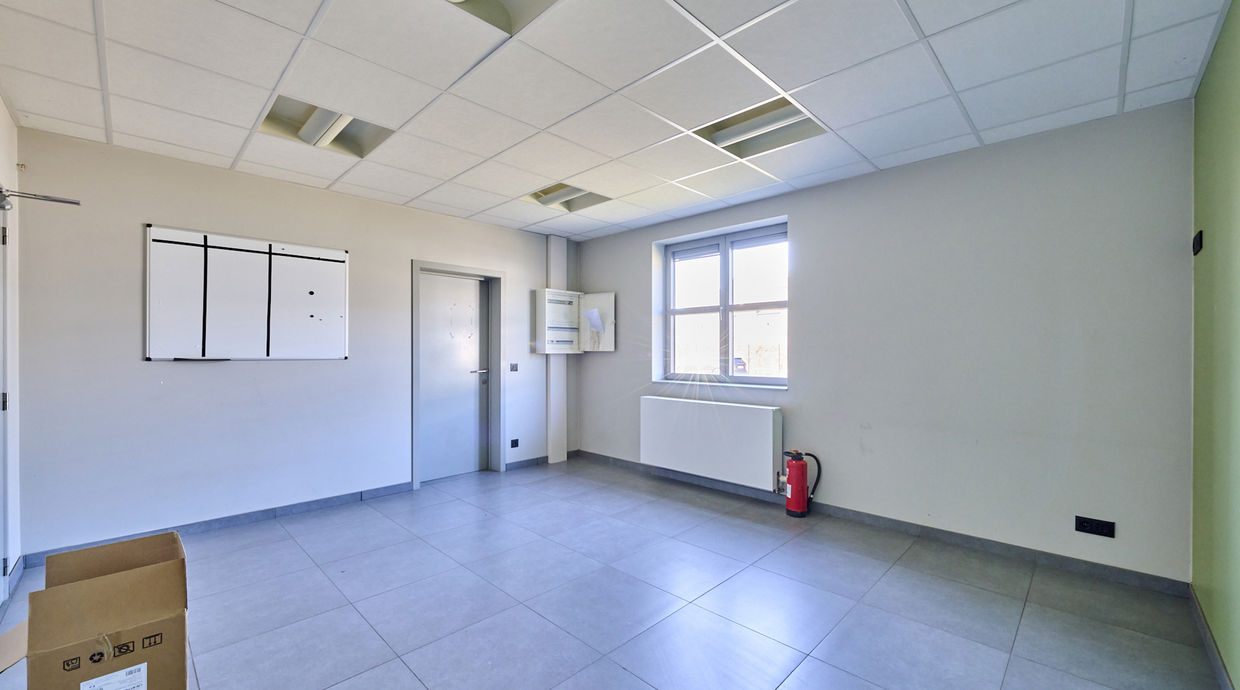 Bedrijfsgebouw te huur in Zonhoven