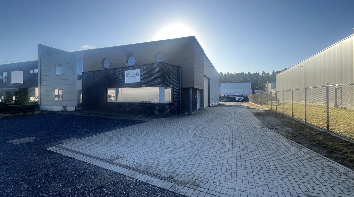 Bedrijfsgebouw te koop in Zonhoven
