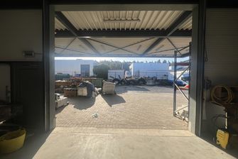 Bedrijfsgebouw te koop in Zonhoven