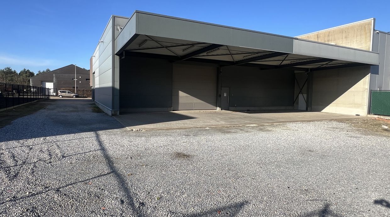 Bedrijfsgebouw te koop in Zonhoven