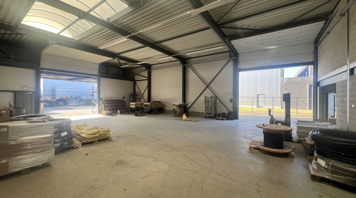 Bedrijfsgebouw te koop in Zonhoven