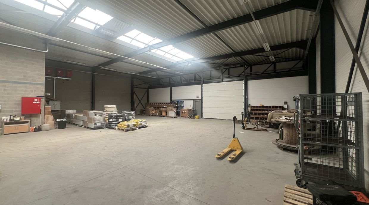 Bedrijfsgebouw te koop in Zonhoven