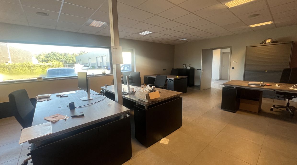 Bedrijfsgebouw te koop in Zonhoven