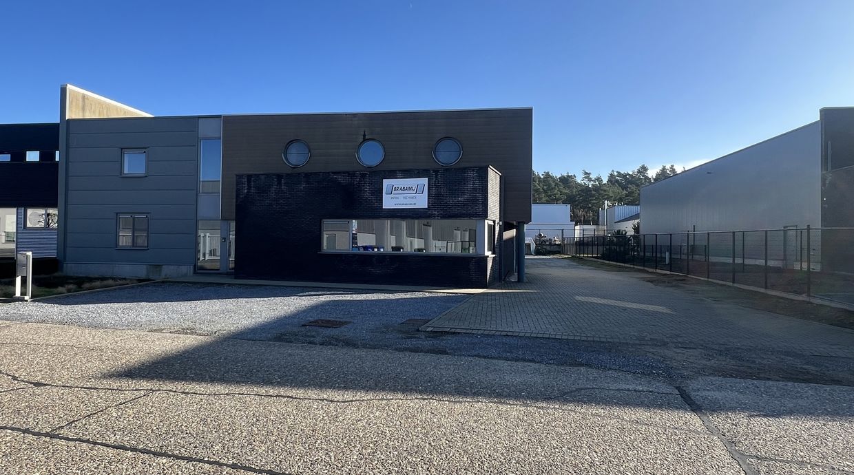 Bedrijfsgebouw te koop in Zonhoven