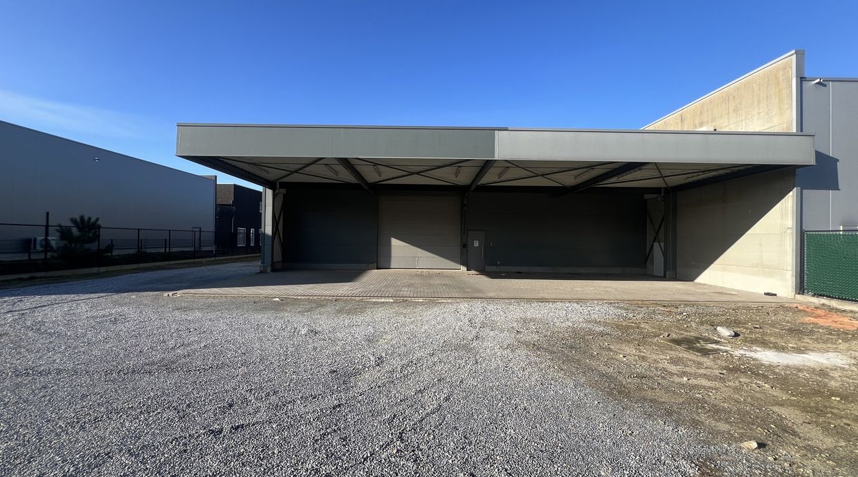 Bedrijfsgebouw te koop in Zonhoven