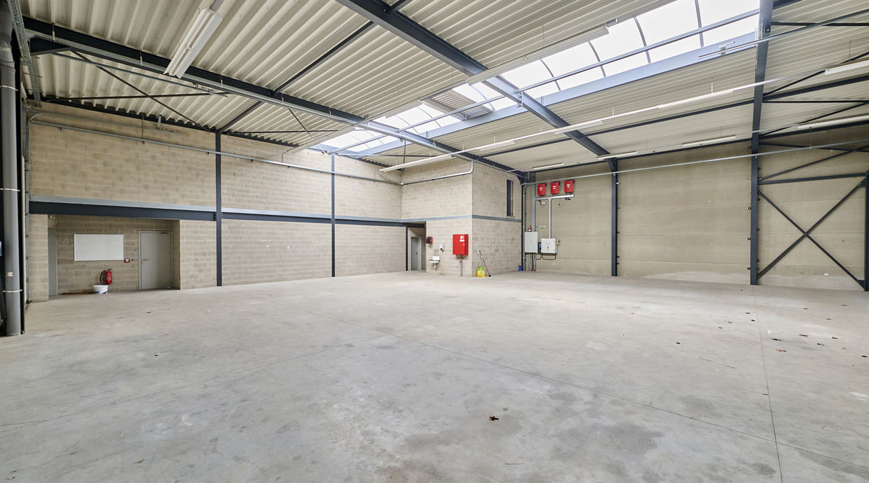 Bedrijfsgebouw te koop in Zonhoven