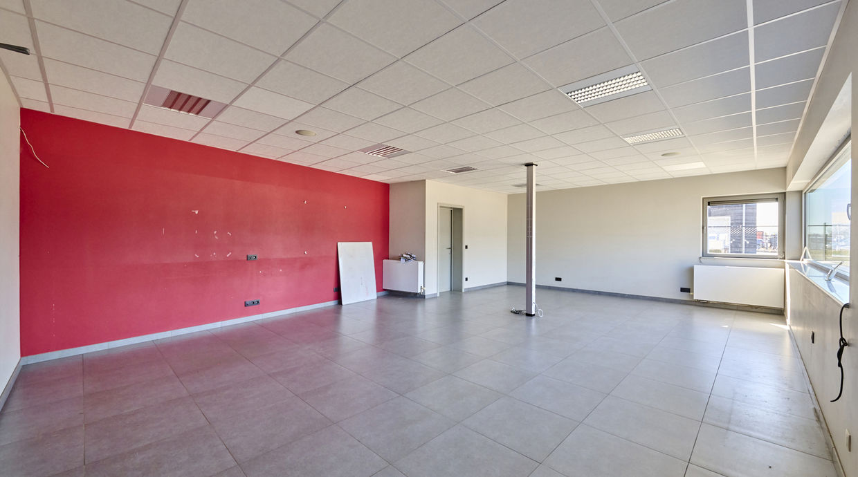 Bedrijfsgebouw te koop in Zonhoven