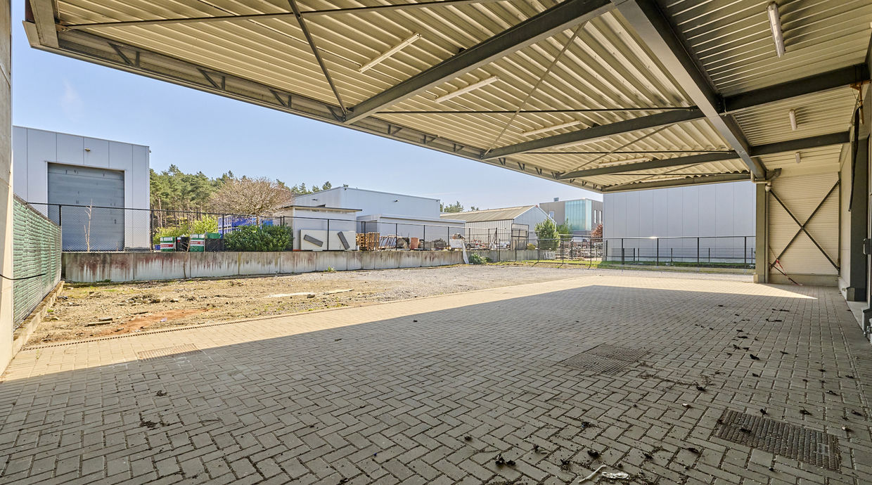 Bedrijfsgebouw te koop in Zonhoven