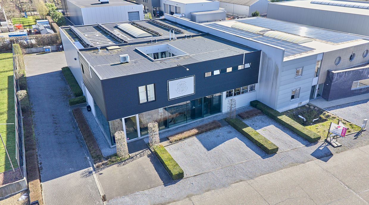 Bedrijfsgebouw te koop in Zonhoven