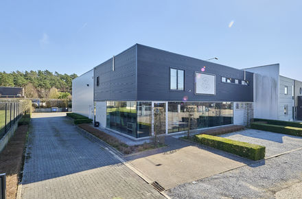 Bedrijfsgebouw te koop in Zonhoven