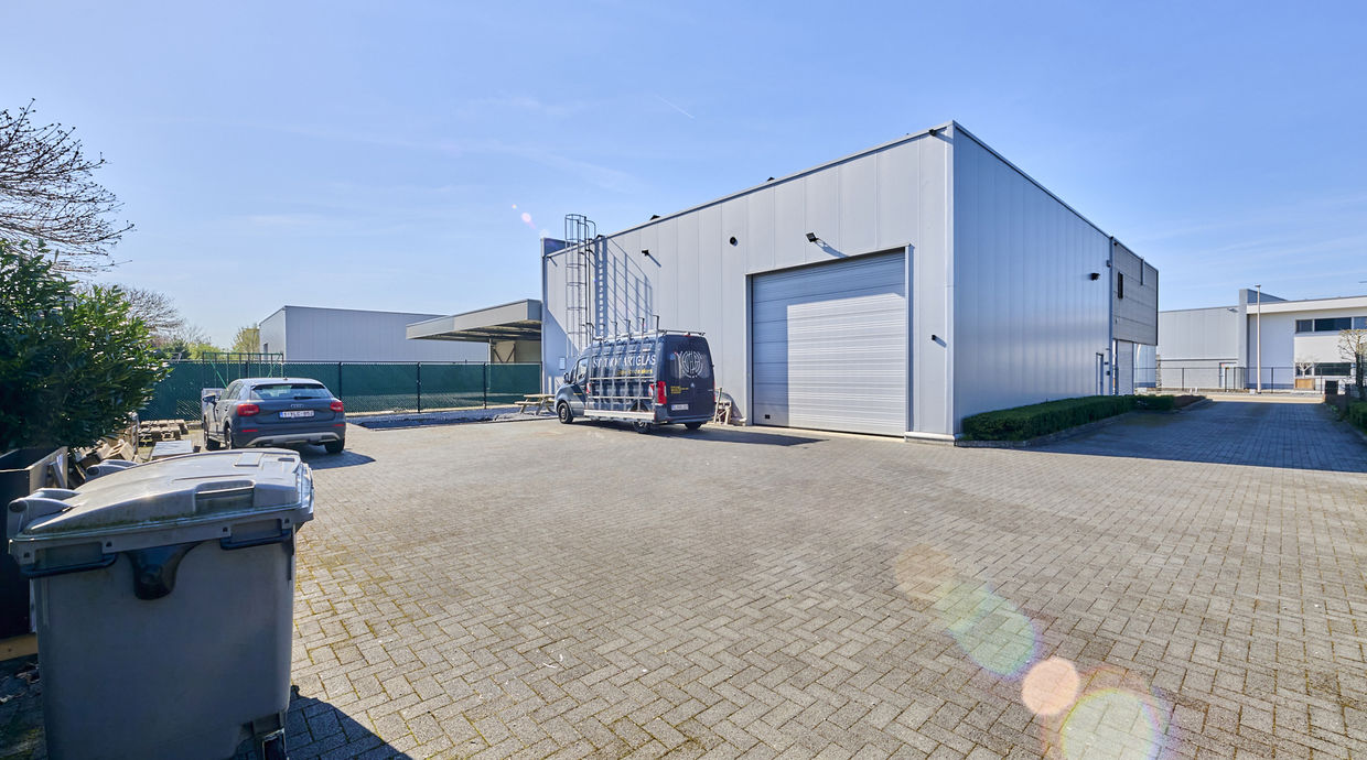 Bedrijfsgebouw te koop in Zonhoven
