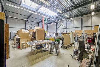 Bedrijfsgebouw te koop in Zonhoven