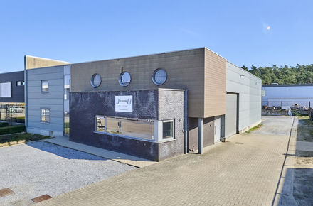 Bedrijfsgebouw te koop in Zonhoven