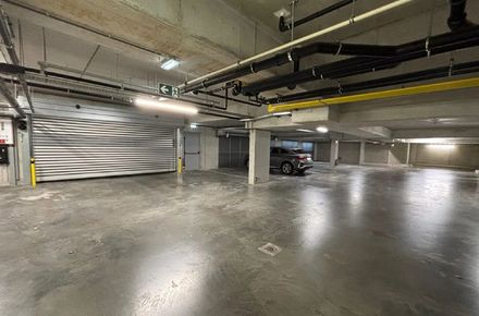 Binnenstaanplaats te huur in Genk