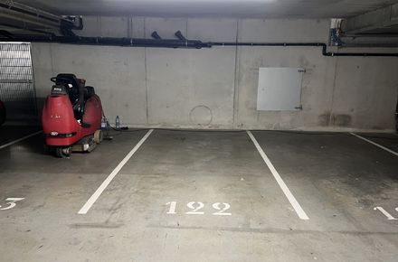 Binnenstaanplaats te huur in Genk