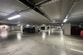 Binnenstaanplaats te huur in Genk