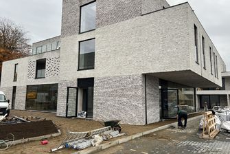 Commercieel gelijkvloers te huur in Ham