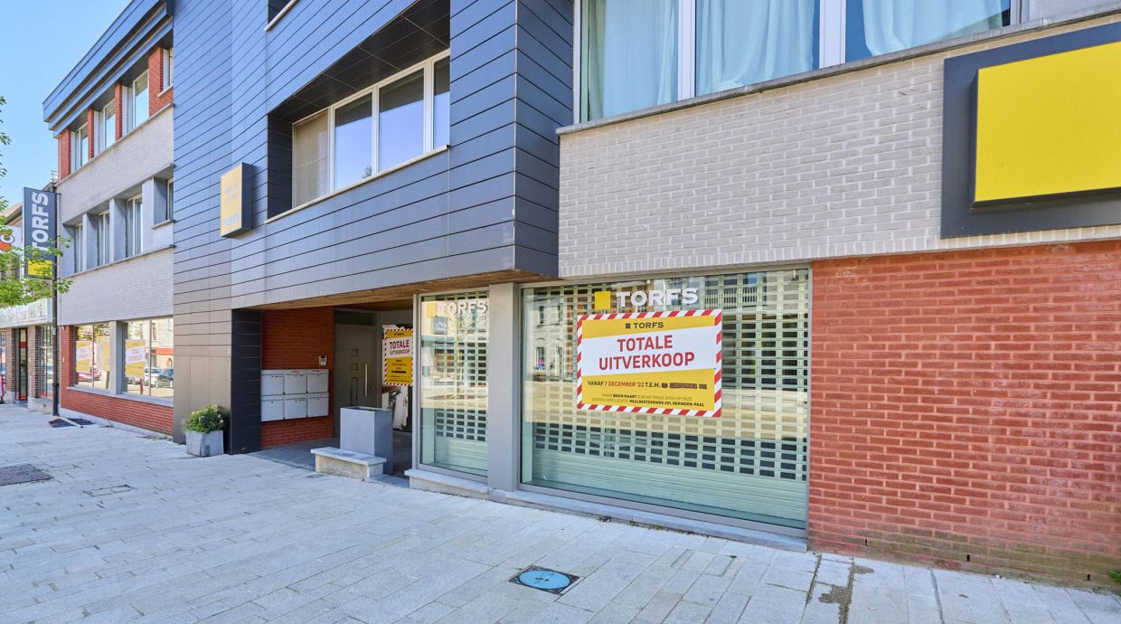 Commercieel gelijkvloers te koop in Beringen