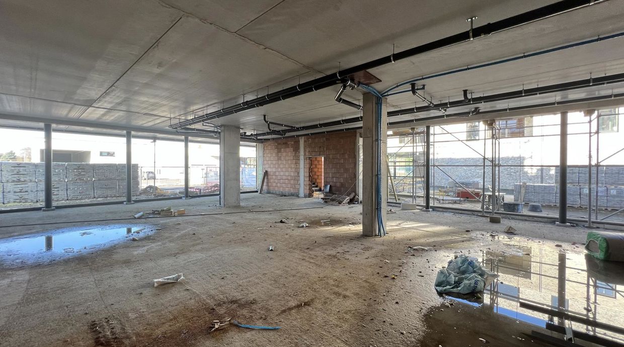 Commercieel gelijkvloers te koop in Ham