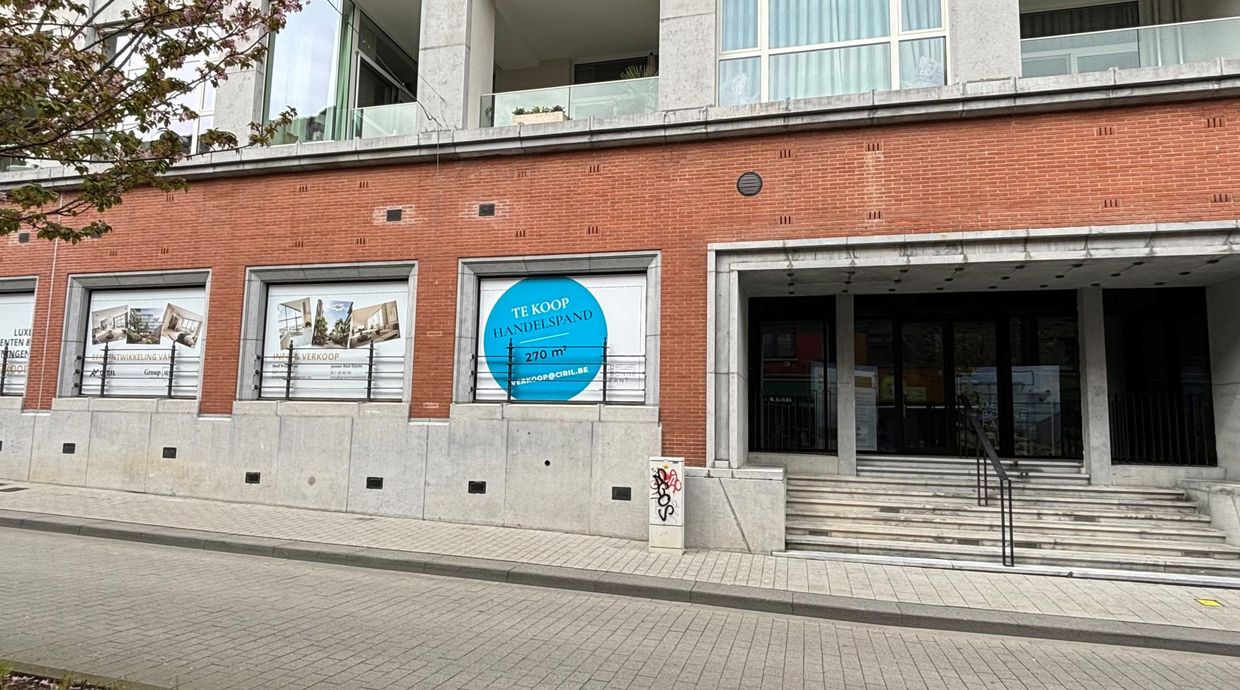 Commercieel gelijkvloers te koop in Hasselt