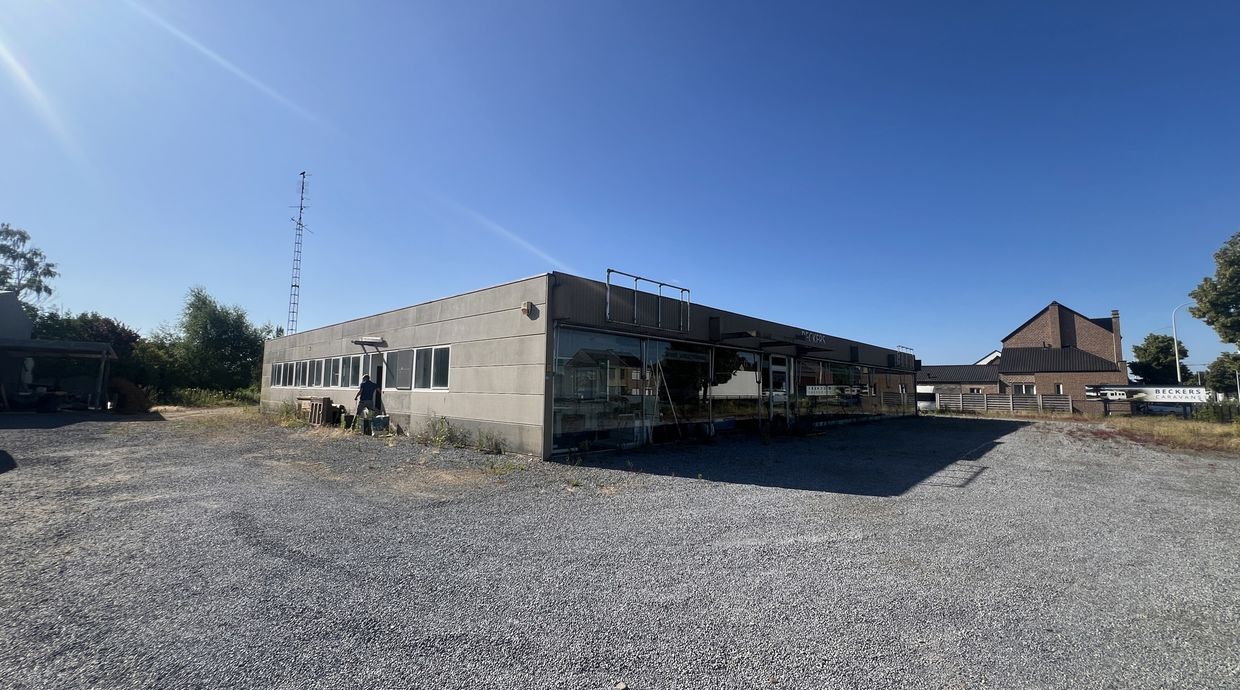 Commerciële building te koop in Dilsen-Stokkem