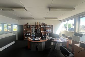 Commerciële building te koop in Dilsen-Stokkem