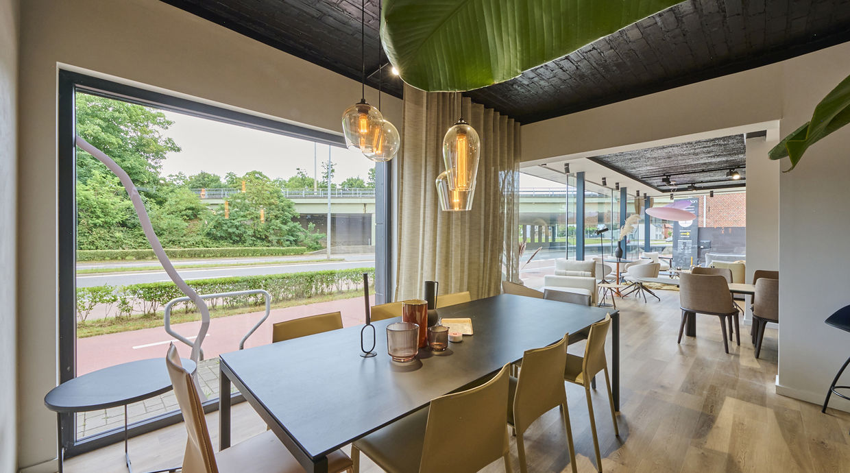 Commerciële building te koop in Hasselt
