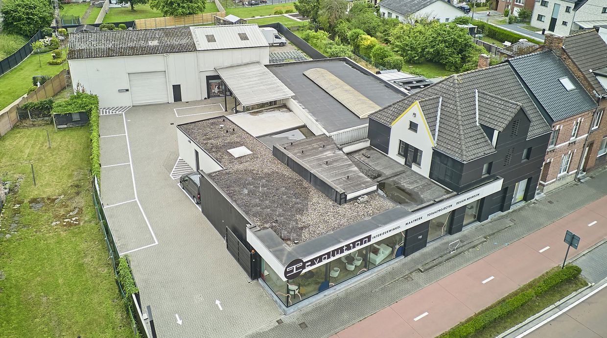 Commerciële building te koop in Hasselt
