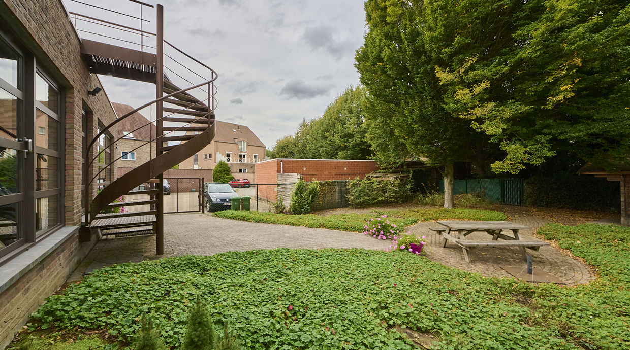 Gebouw voor gemengd gebruik te huur in Opglabbeek