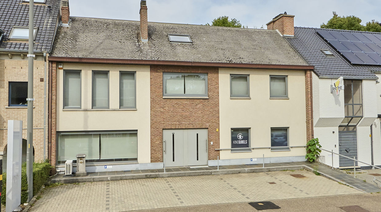 Gebouw voor gemengd gebruik te huur in Opglabbeek