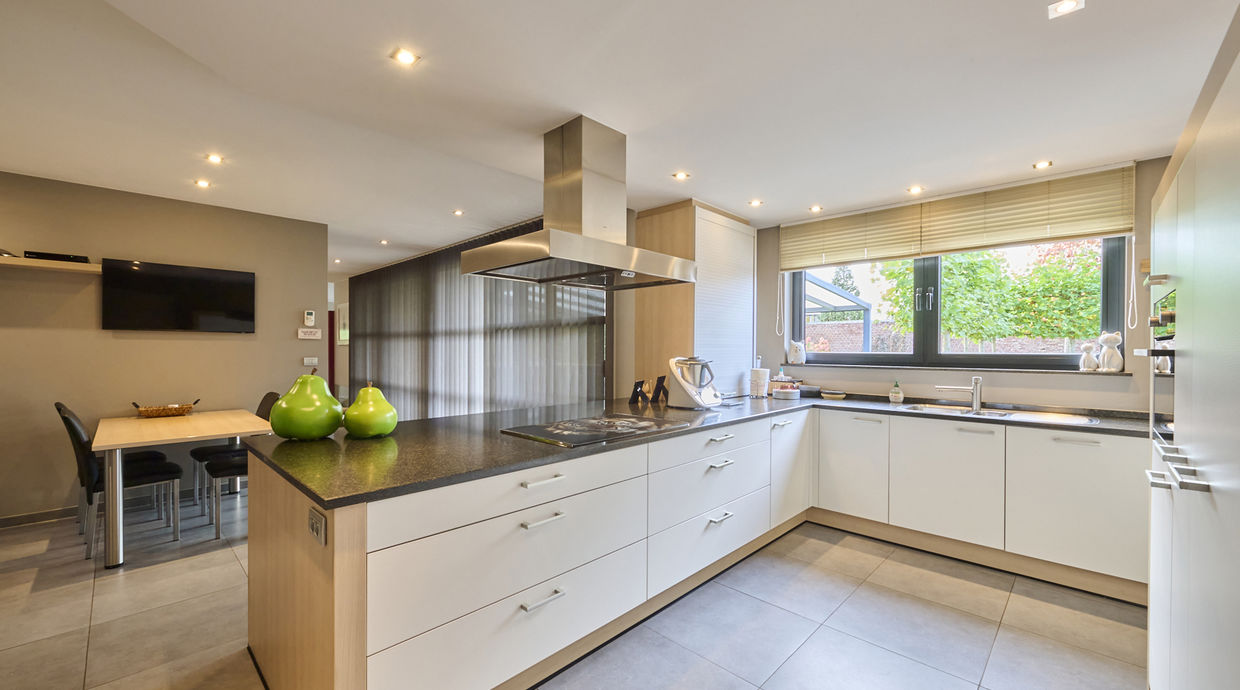 Gebouw voor gemengd gebruik te koop in Bree