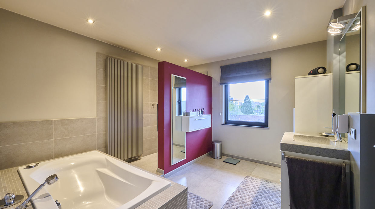 Gebouw voor gemengd gebruik te koop in Bree