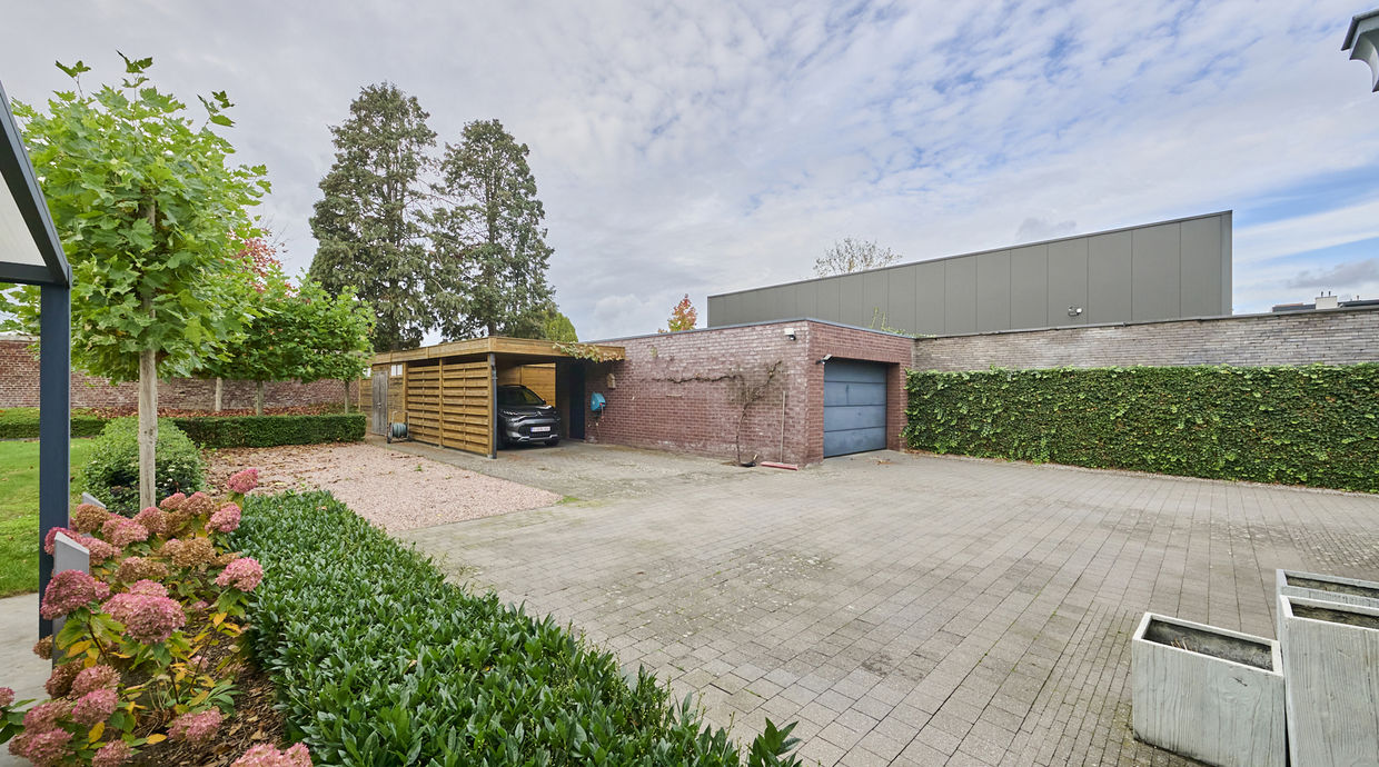 Gebouw voor gemengd gebruik te koop in Bree