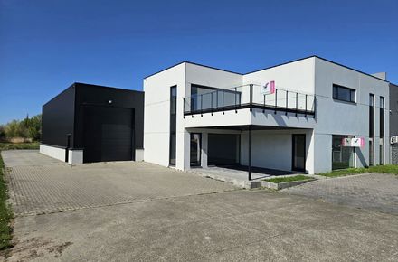 Gebouw voor gemengd gebruik te koop in Diepenbeek