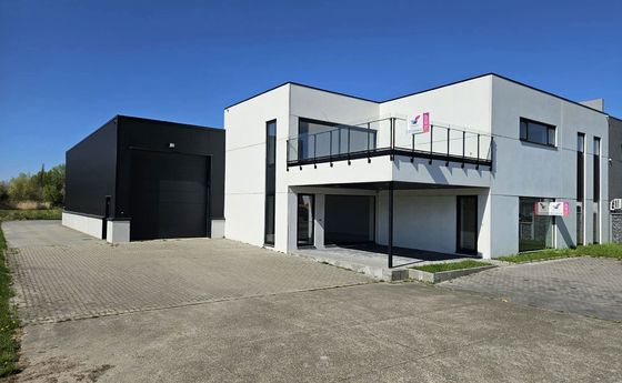 Gebouw voor gemengd gebruik te koop in Diepenbeek