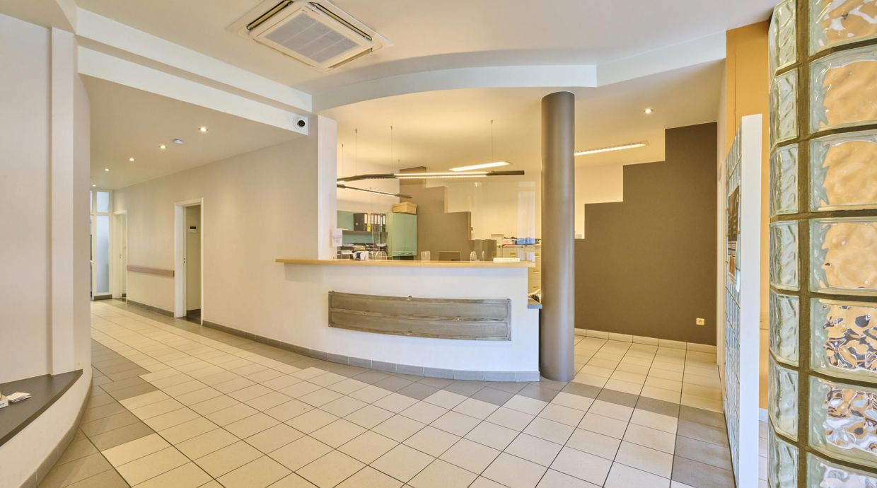 Gebouw voor gemengd gebruik te koop in Genk